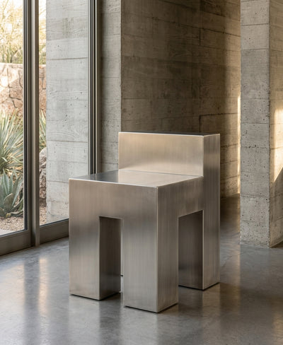 The Monolith Chair — Piedra Volcánica