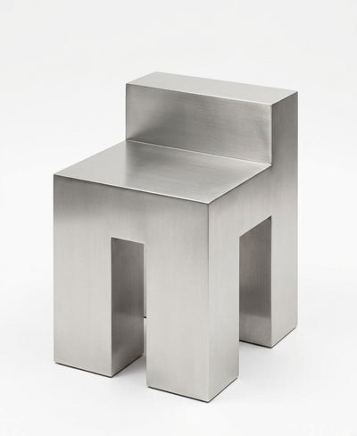 The Monolith Chair — Piedra Volcánica